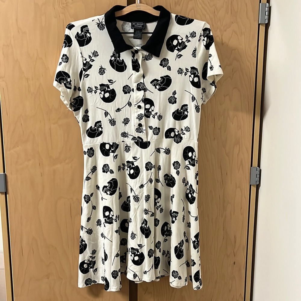 Large Skull and Rose Print Midnight Hour Dress